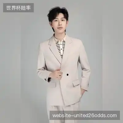 侯凌麟